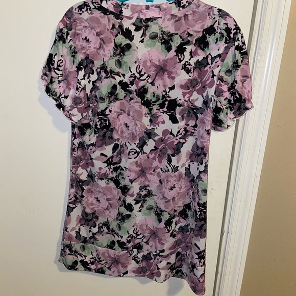 Maurices Purple & Pink Floral Shirt Large-SOLD - Picture 5 of 8